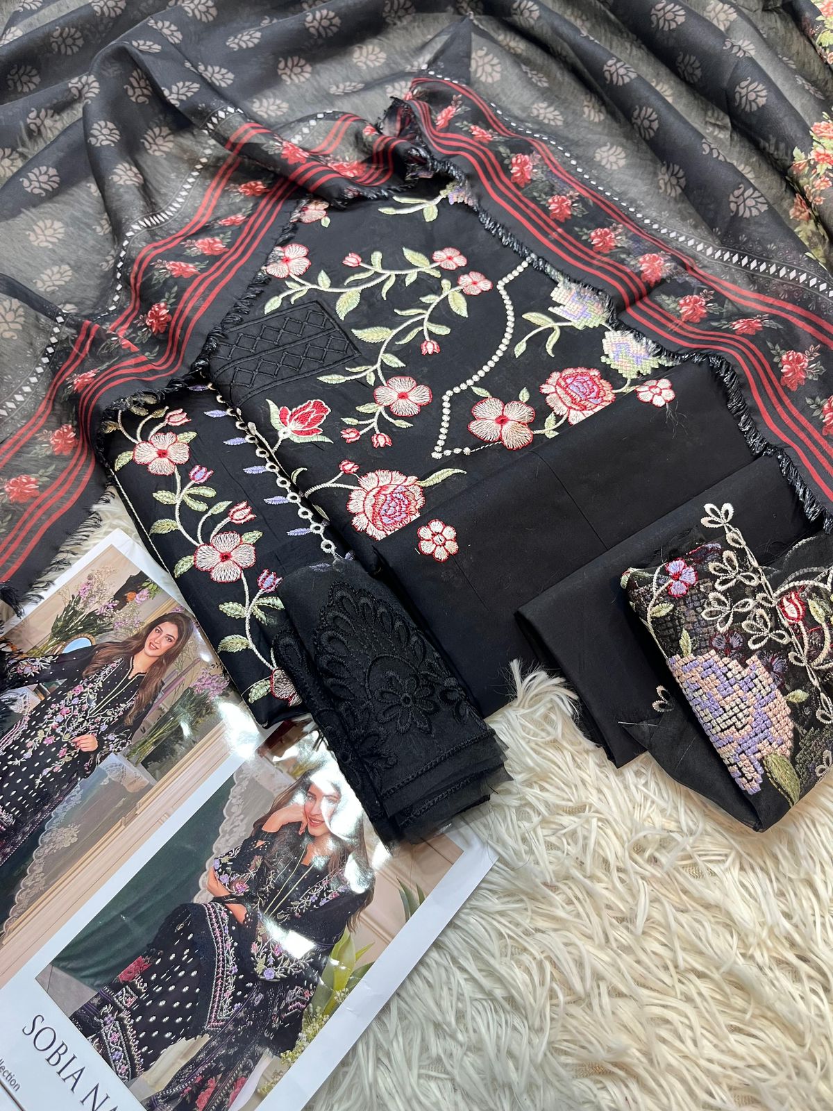 SOBIA NAZIR Lawn 3pc