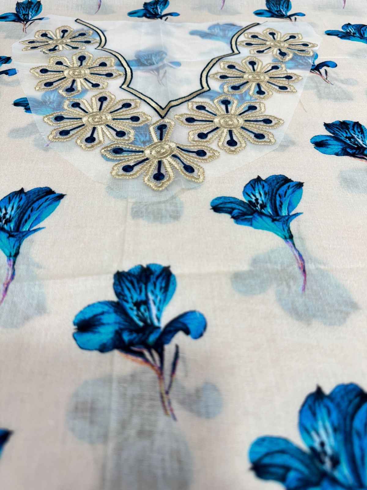 Iznik Lawn 3pc
