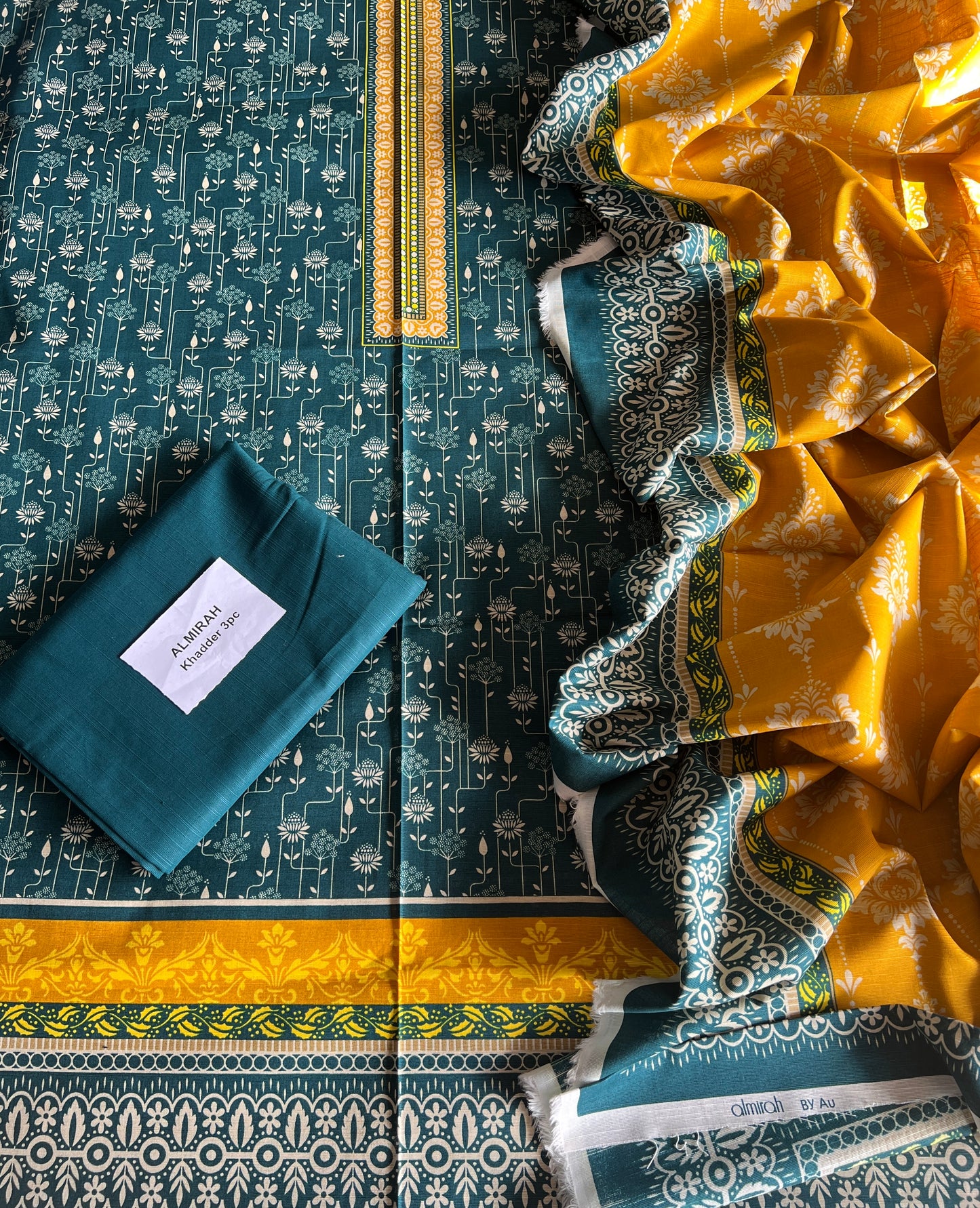 Chunri by Outfit & Almirah