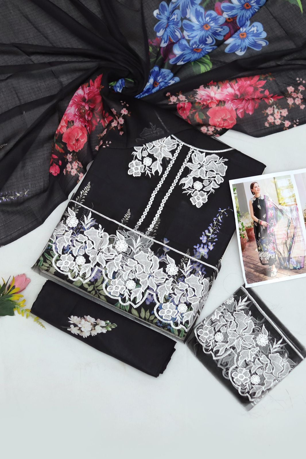 Asifa & Nabeel Lawn 3Pc