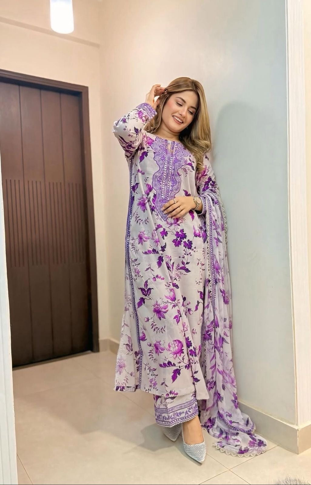 Aneela's Lawn 3pc (Dark tone)