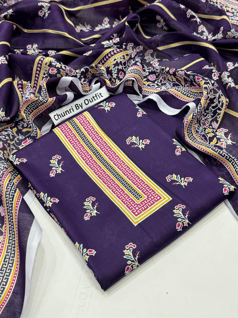 Chunri By Outfit Lawn