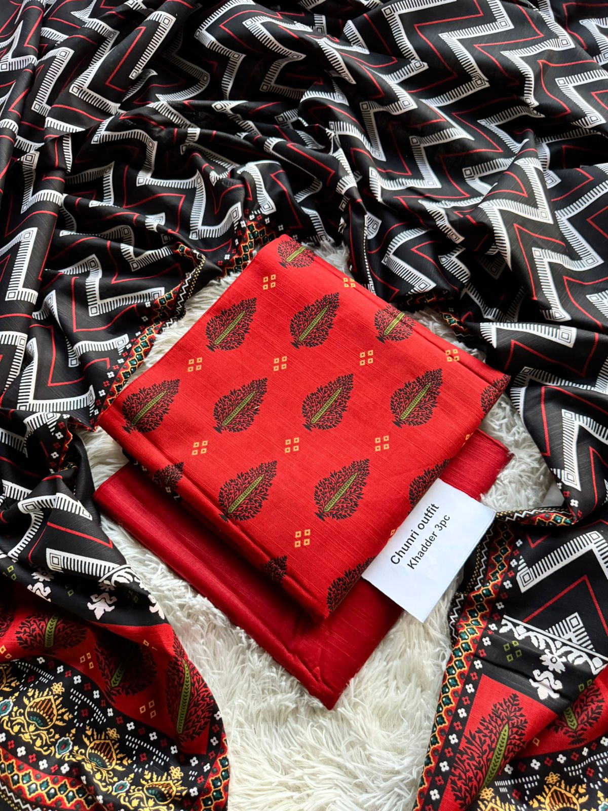 Chunri by Outfit & Almirah