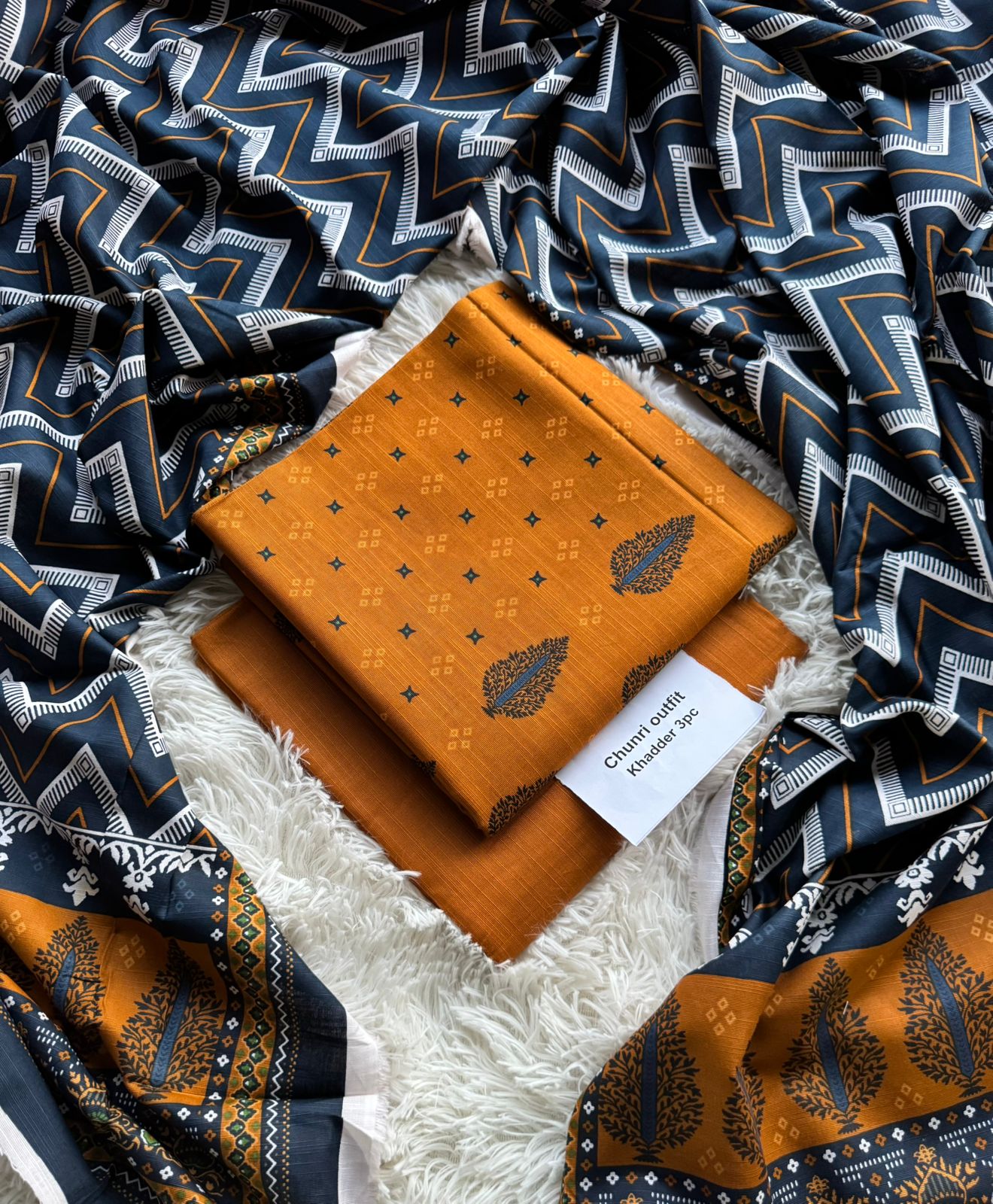 Chunri by Outfit & Almirah