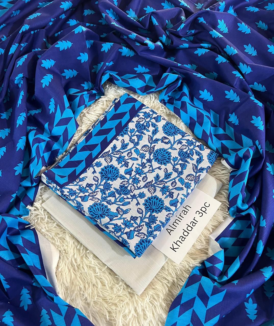 Chunri & Almirah Khaddar 3pc