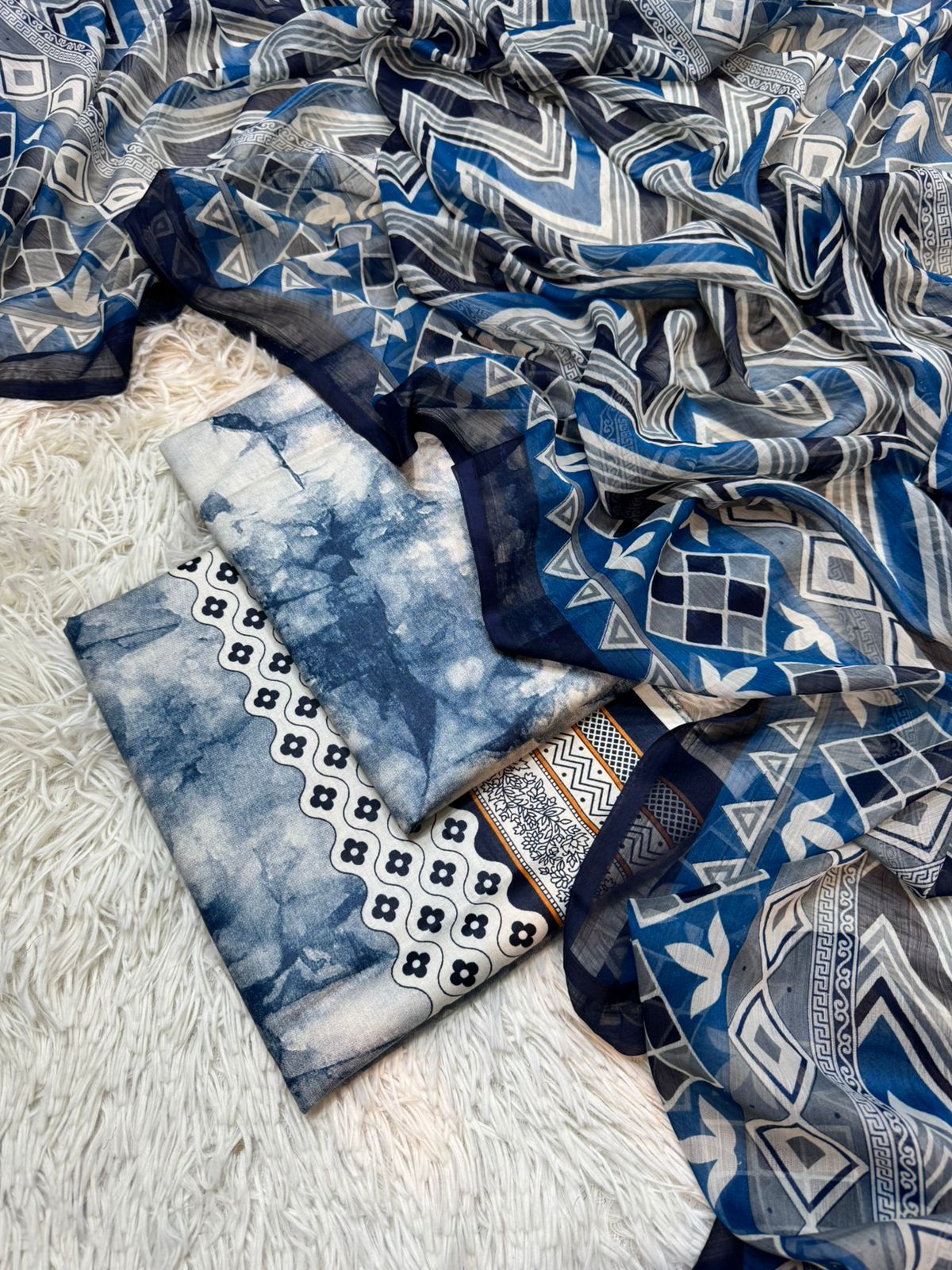 Sapphire Lawn 3pc