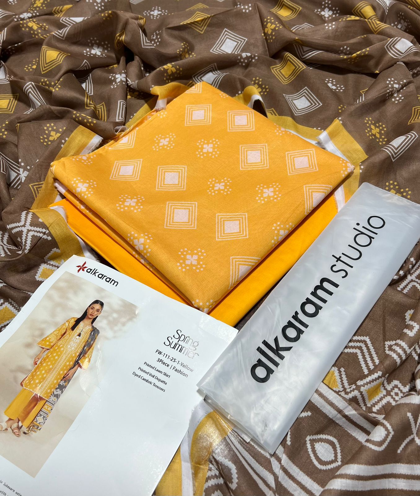 Alkaram Lawn 3pc