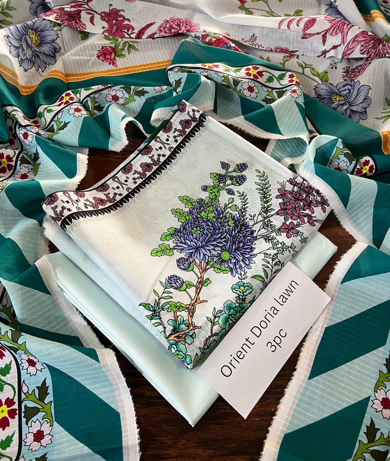 Orient ( Doria Lawn 3pc )