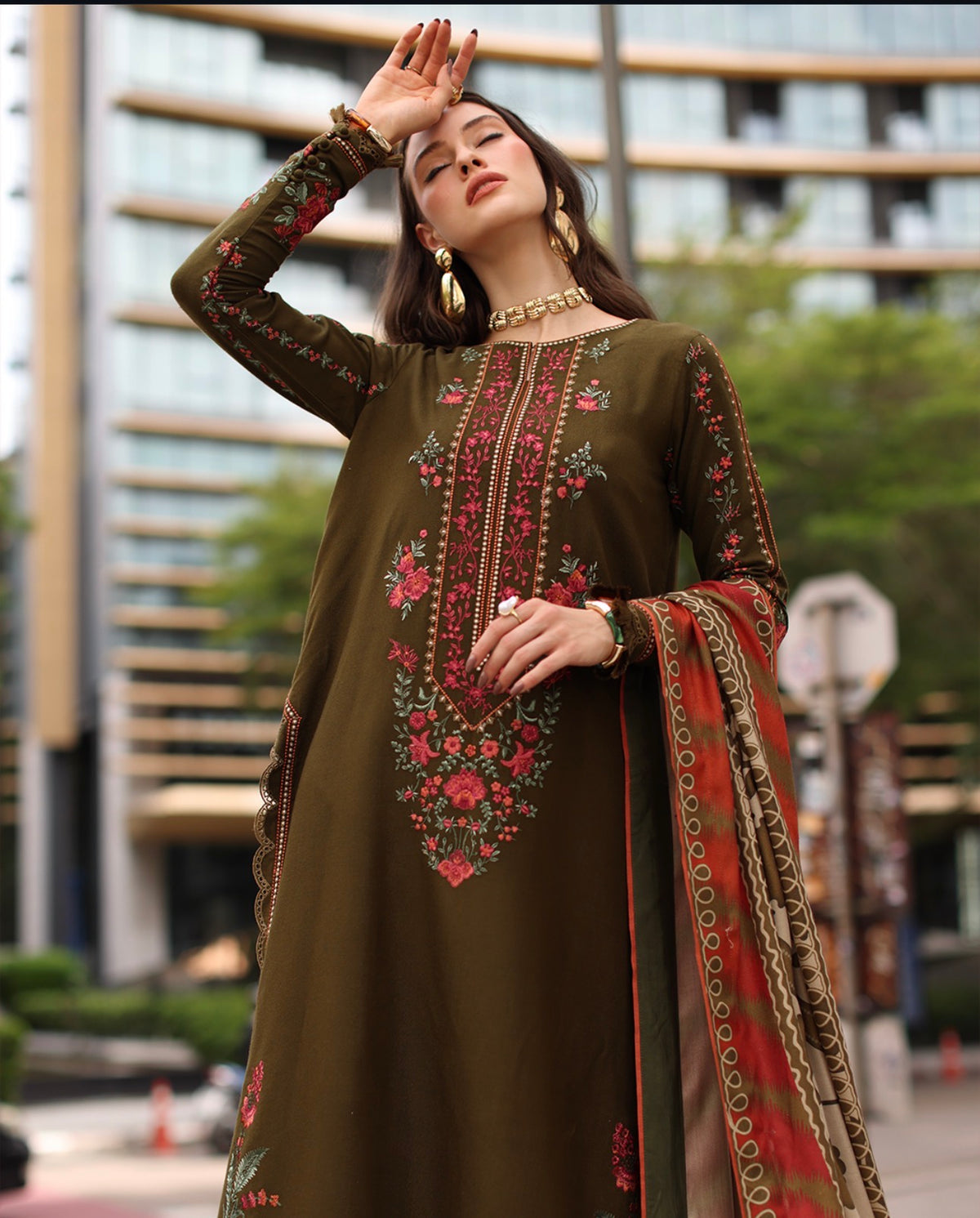 Charizma poshima 3pc Dhanak