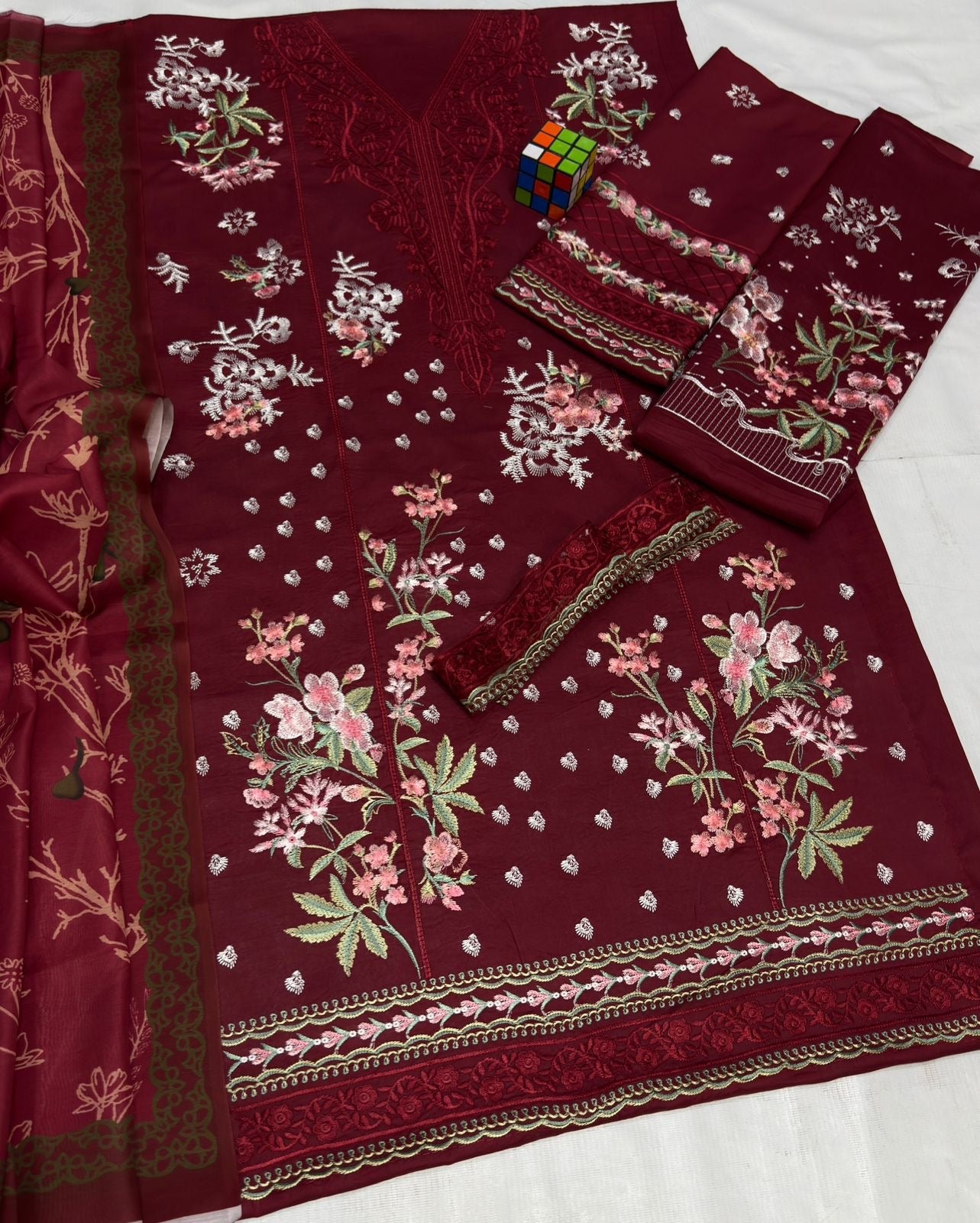 Sobia nazir Lawn  ( 1137 )