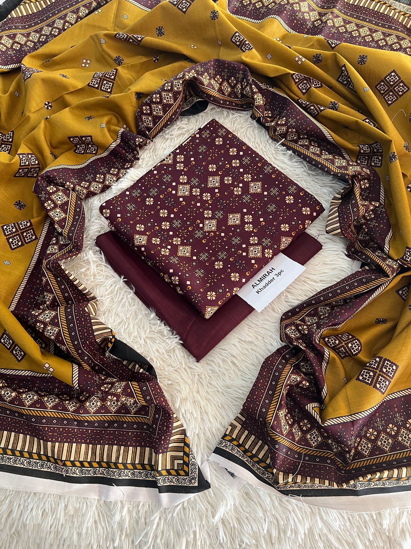 Chunri by Outfit & Almirah