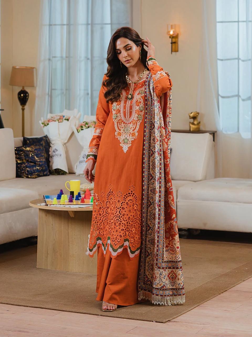 Mahnur Lawn