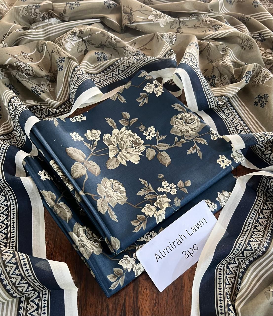 Almirah Lawn 3pc