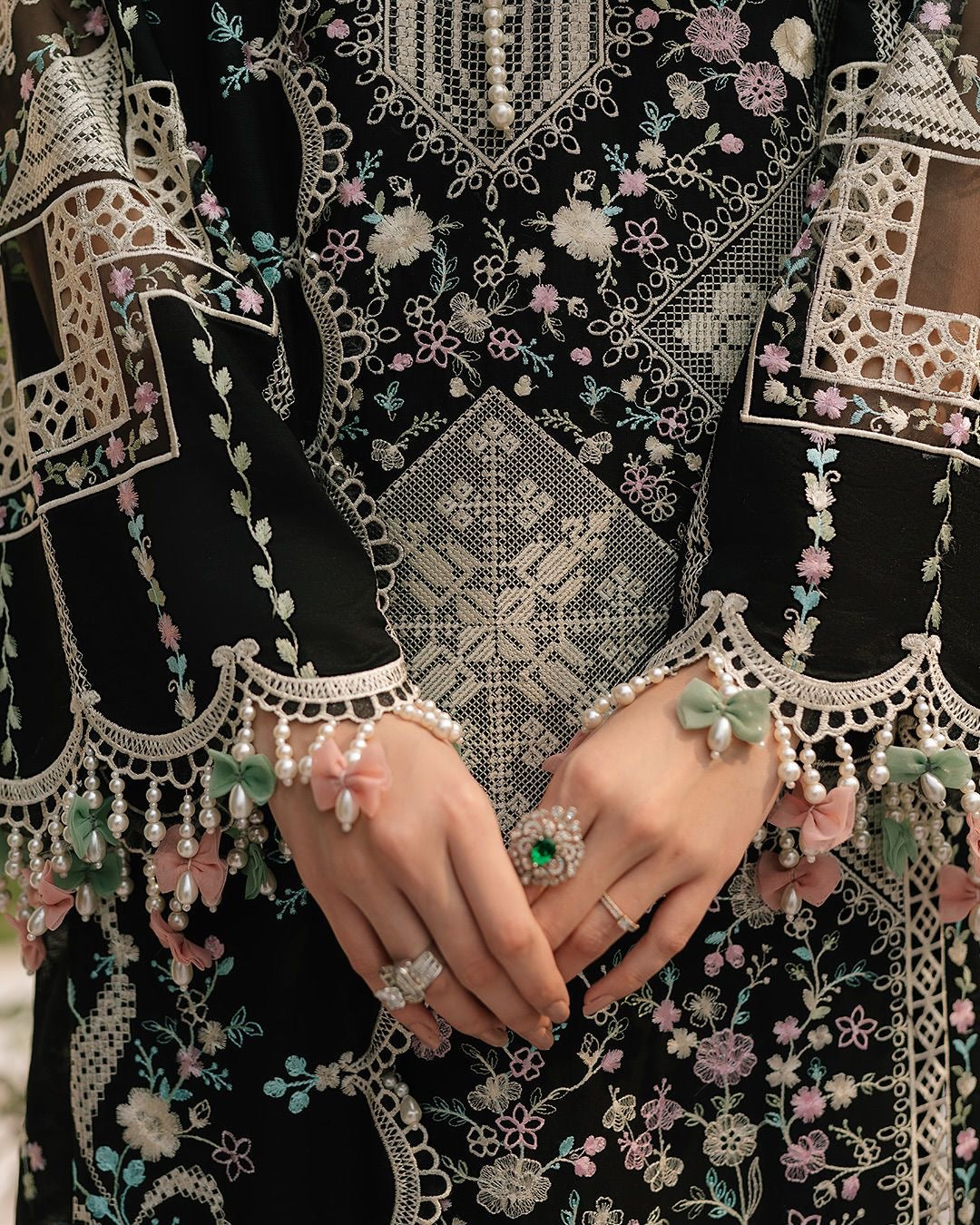 Bin ilyas lawn ( 1223 )