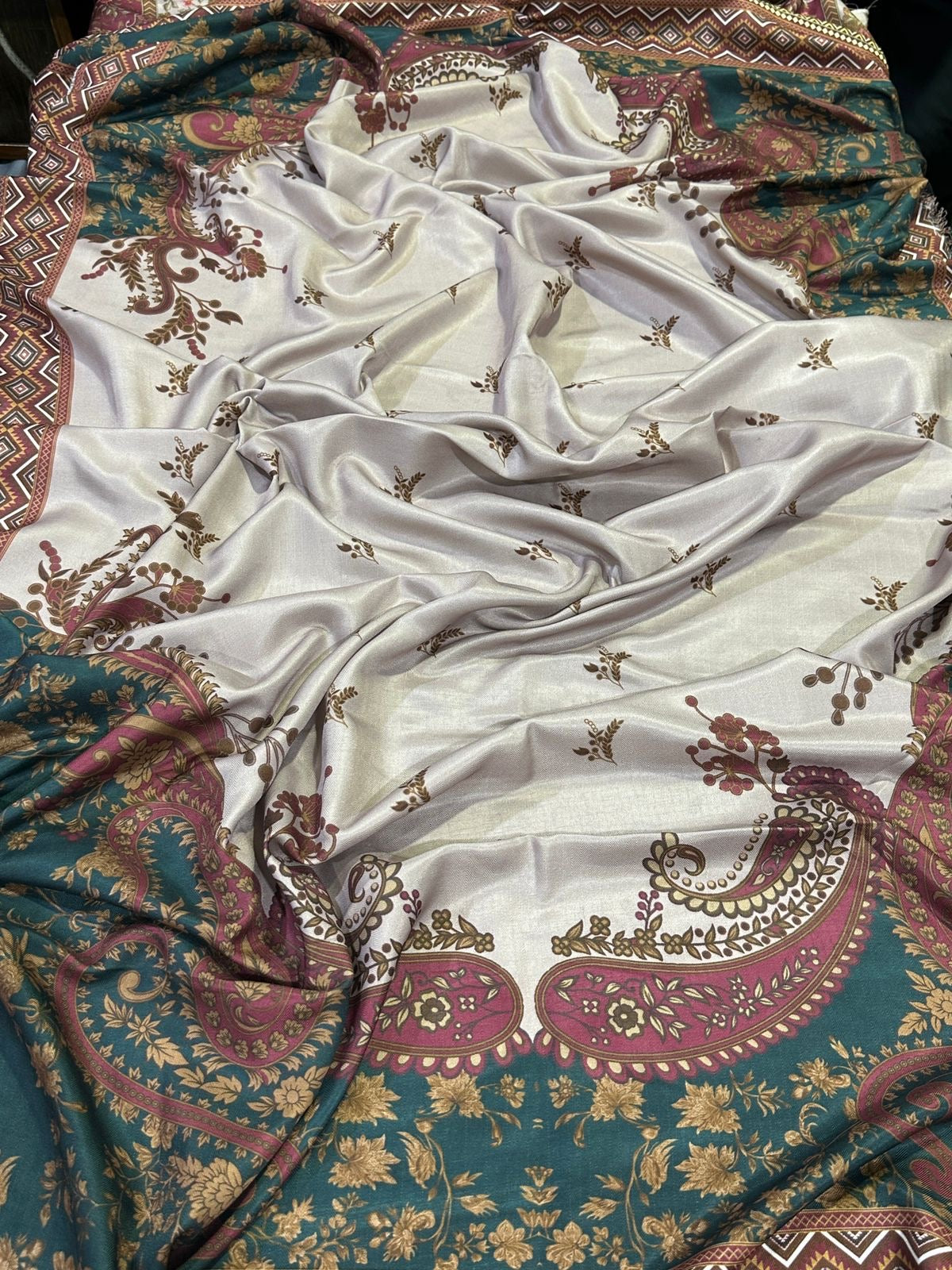 Izel Apparel Dhanak 3pc