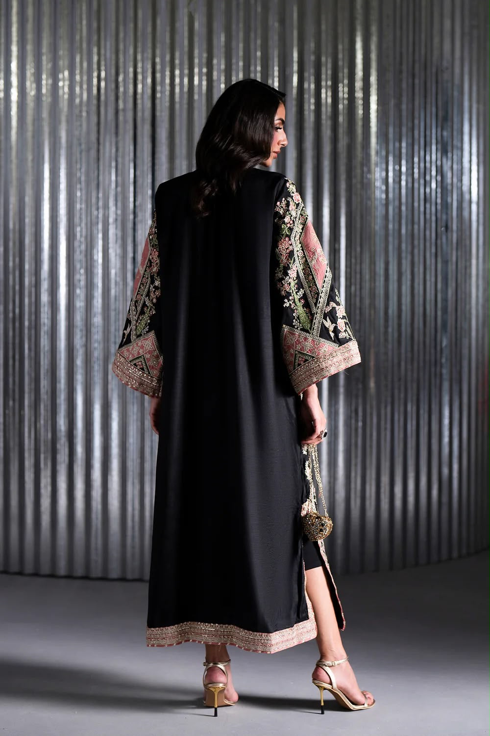 Ethnic D-7009