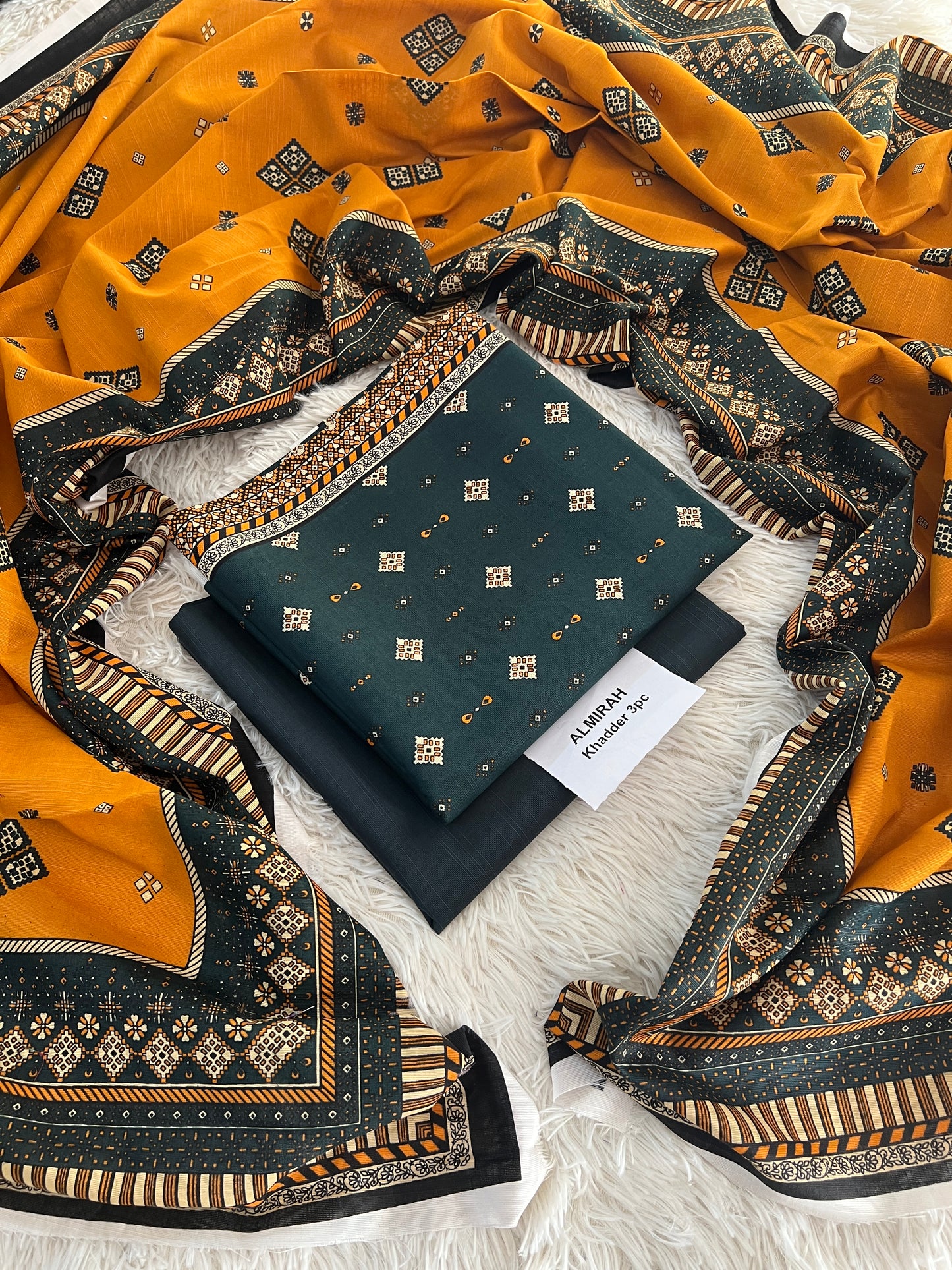 Chunri by Outfit & Almirah