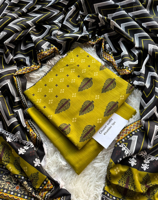 Chunri by Outfit & Almirah