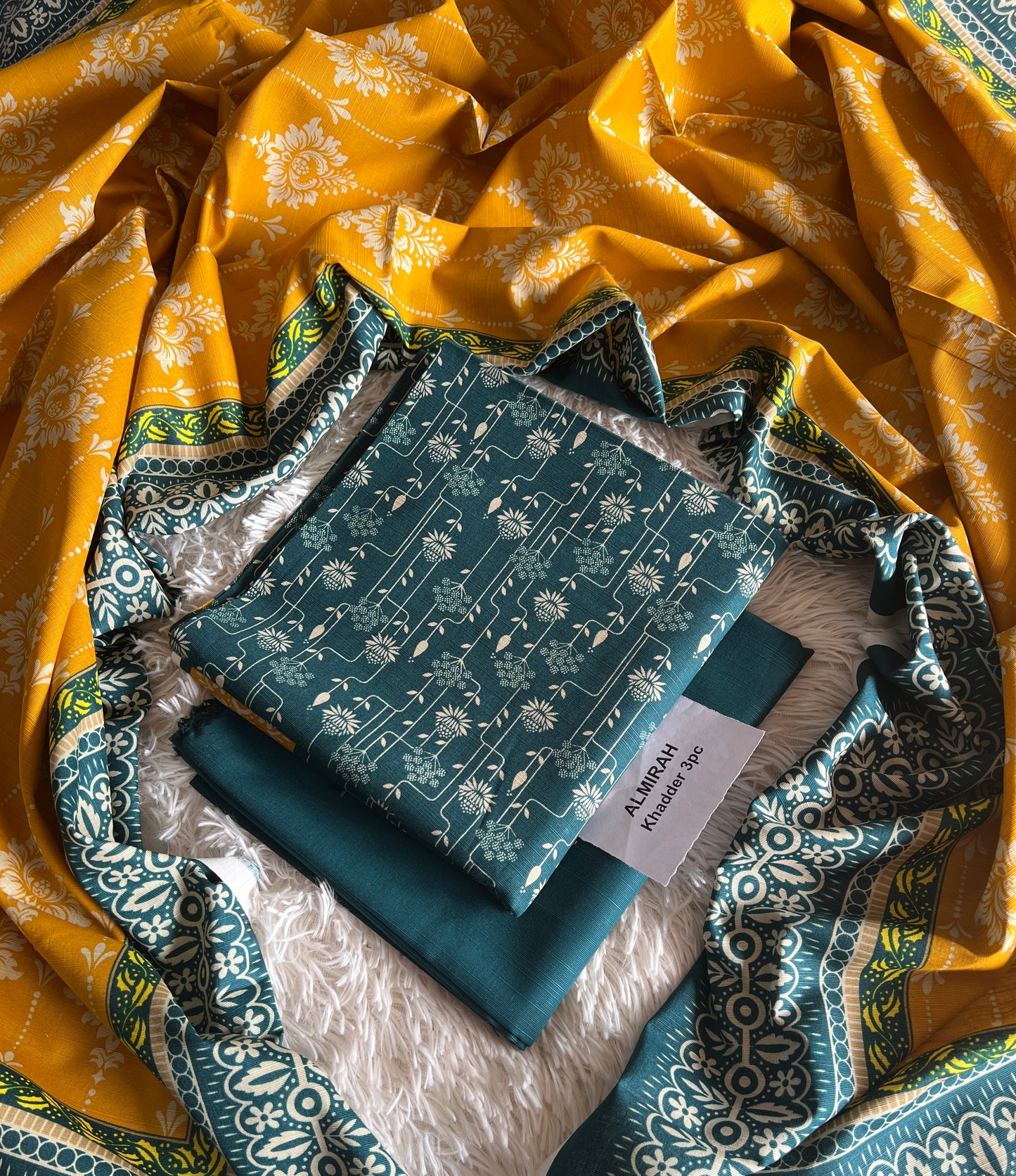 Chunri by Outfit & Almirah