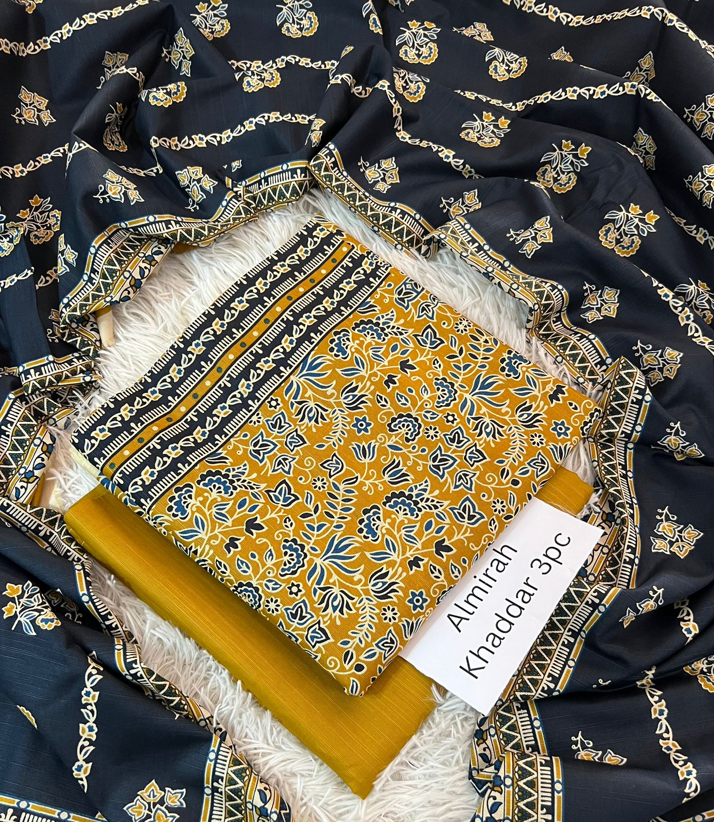 Chunri & Almirah by Outfit 3pc